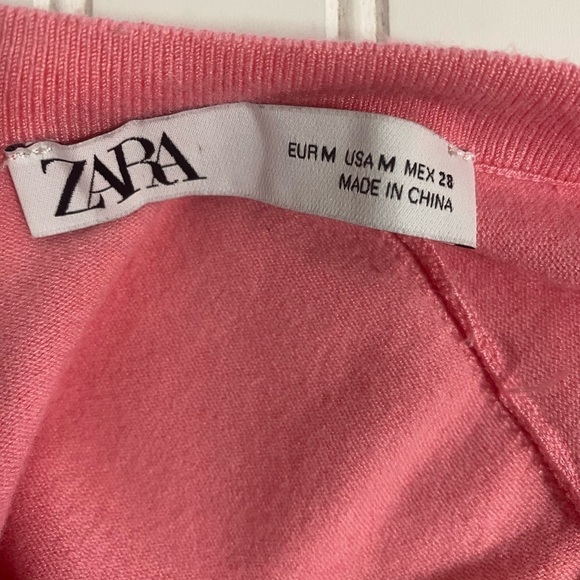 Zara Women’s Medium Pink Knit Sleeveless SweaterWith Gold Snap Button Closure - Picture 11 of 11